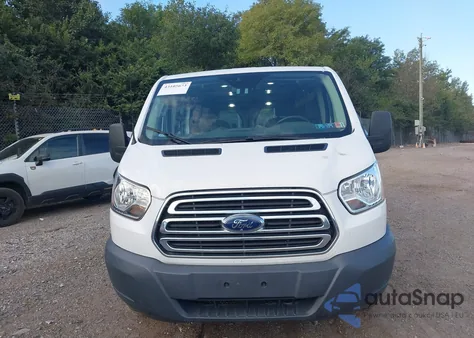 2018 Ford Transit-250 из США, поврежденный, VIN 1FTYR1YM5JKB33039